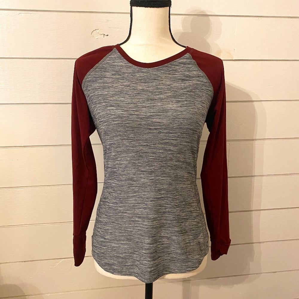Women's North Face FlashDry Long Sleeve Shirt Size Small